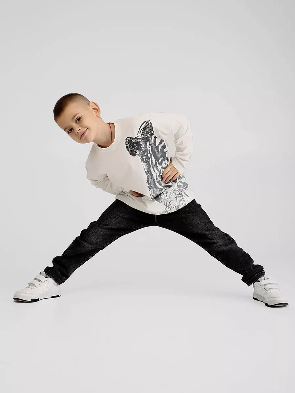 Лонгслив школьный для мальчика с принтом