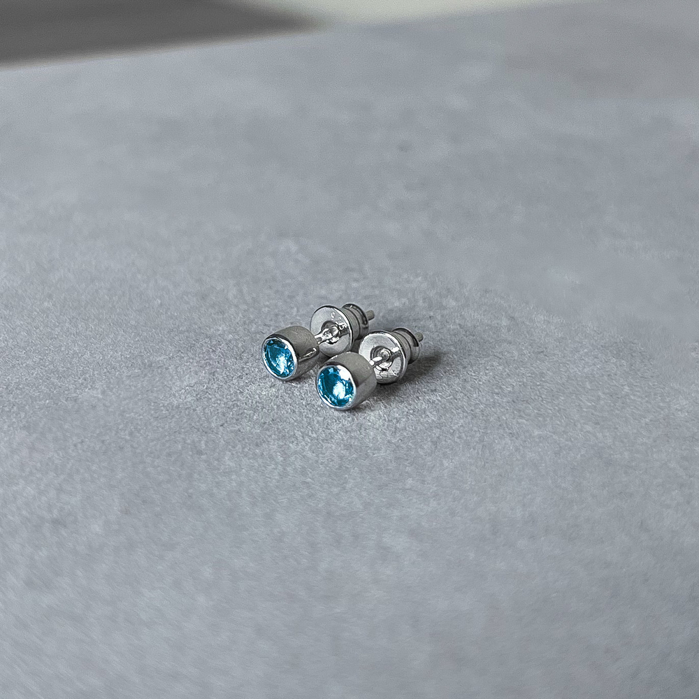 Серьги Point с Swiss топазом