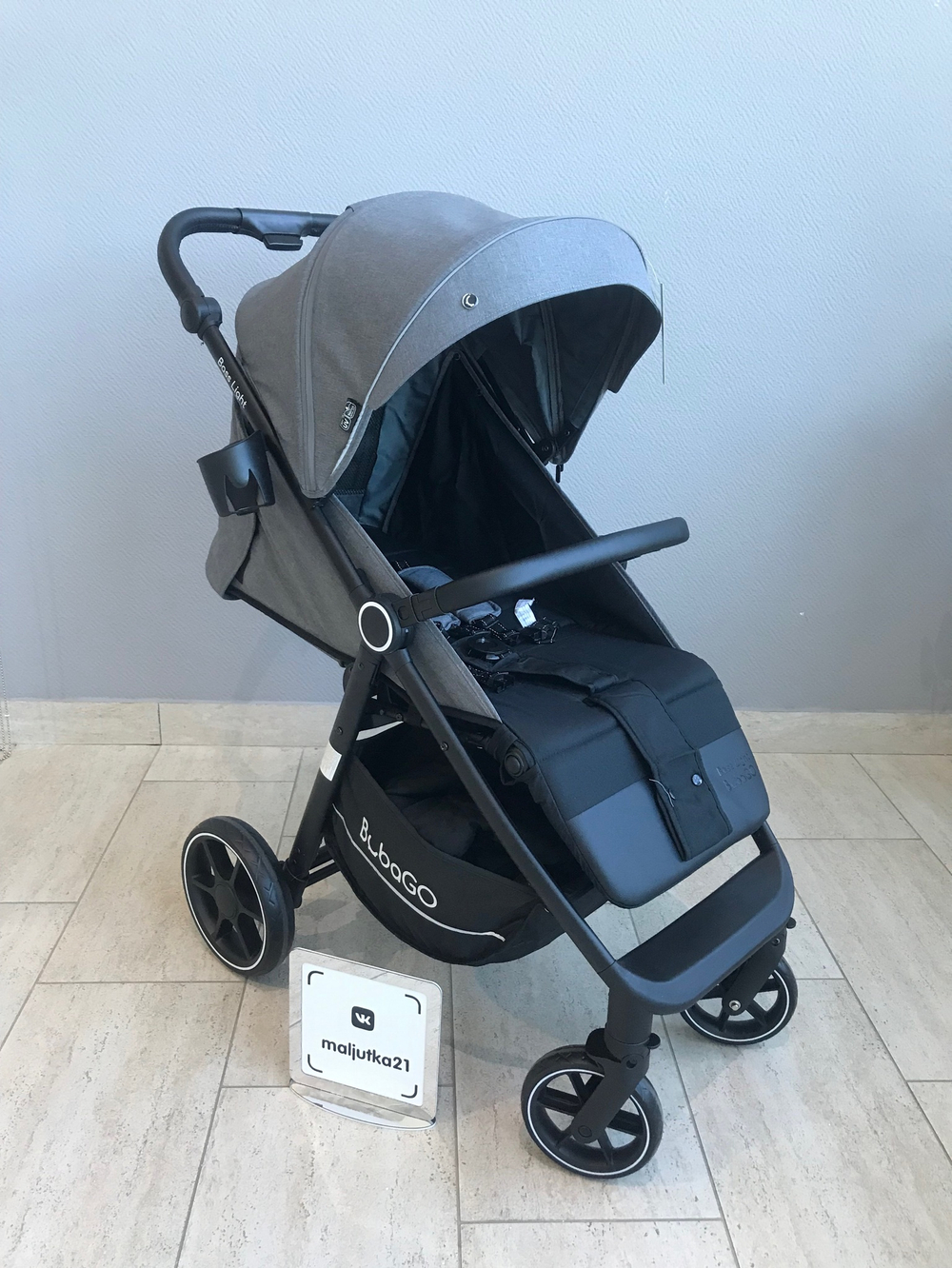 Коляска детская прогулочная BubaGo арт. BG 131-2 MODEL BASS LIGHT color/цвет Light grey/Светло-серый