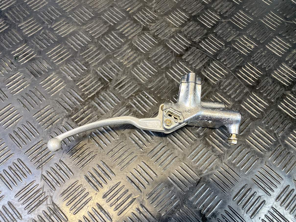 Цилиндр сцепления Suzuki Intruder VS750 VR51A