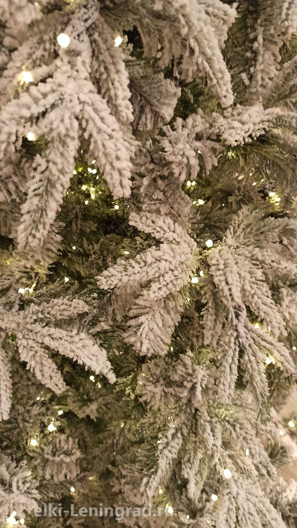 Заснеженная ель с гирляндой «Форесто» теплый свет (Литая+пвх) от 1.2 до 2.4 м