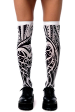 Бело-черные гольфы с принтом-тату (Цвет: белый)