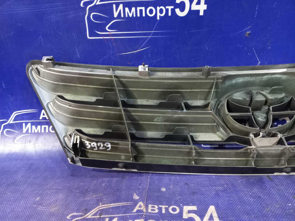 Решетка радиатора TOYOTA IPSUM 2003-2009