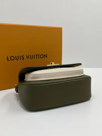 Сумка Louis Vuitton Lockme Tender зеленый