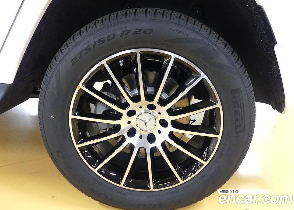 Mercedes-Benz G-Class W463b G400 d (05.2024)