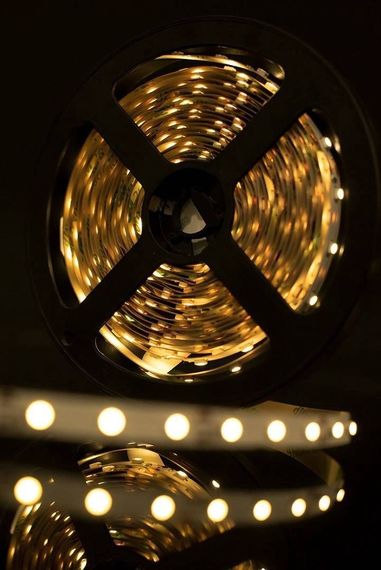 Светодиодная лента SWG 4,8W/m 60Led/m 3528SMD теплый белый 5M SWG360-12-4.8-WW-М 009252