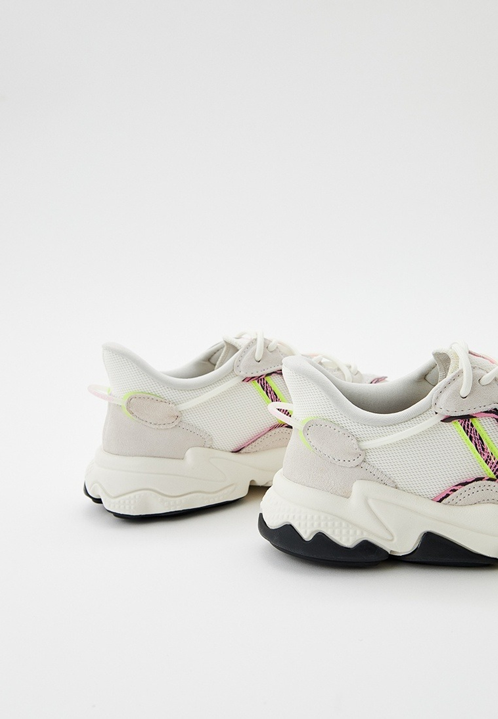Кроссовки женские adidas Originals OZWEEGO W