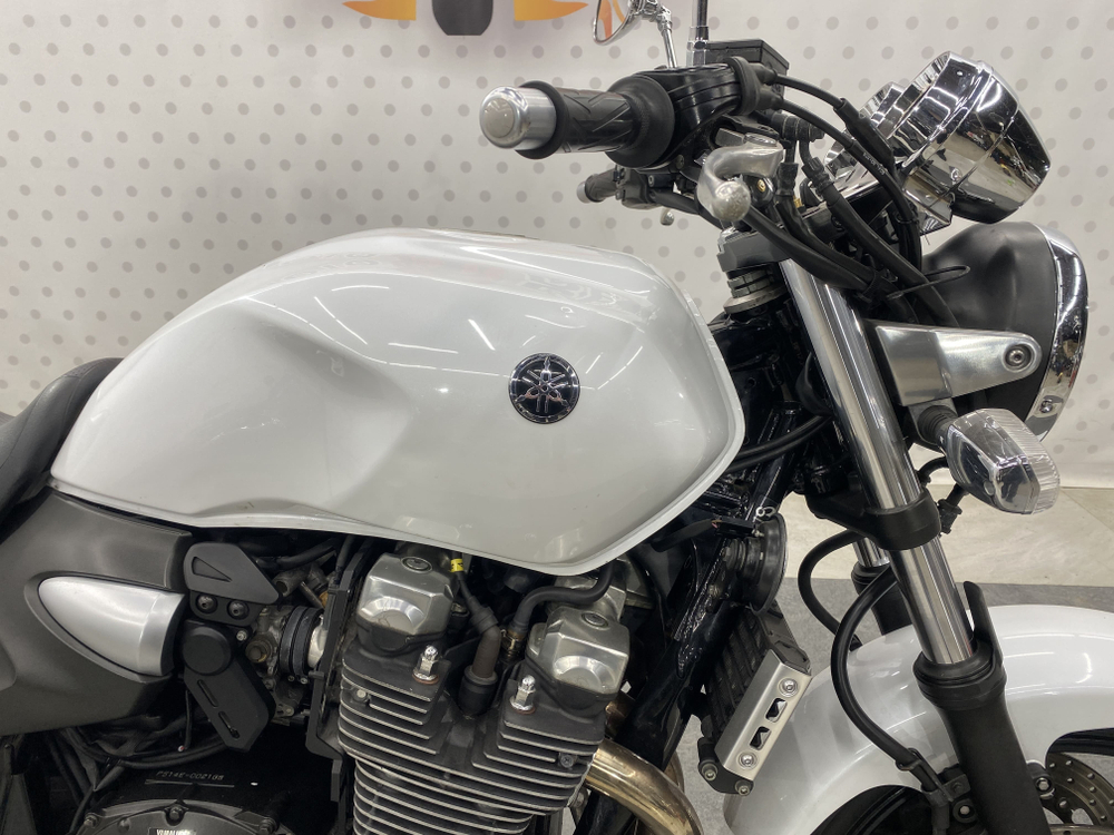 Yamaha XJR1300 , 2011