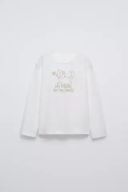ZARA ФУТБОЛКА С ВЫШИВКОЙ, ЭКРЮ