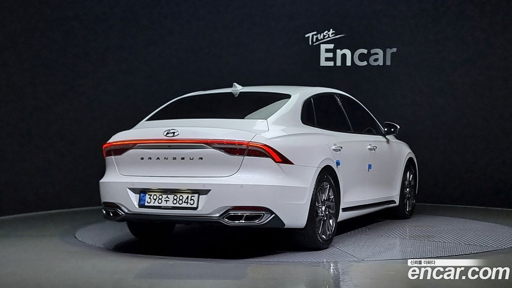 Hyundai The New Grandeur (Azera) IG Hybrid Calligraphy (06.2022)