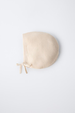 ZARA ТРИКОТАЖНЫЙ ЧЕПЧИК, КРЕМОВЫЙ