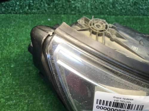 Фара правая VW Tiguan 1 (2007-2011) ксенон