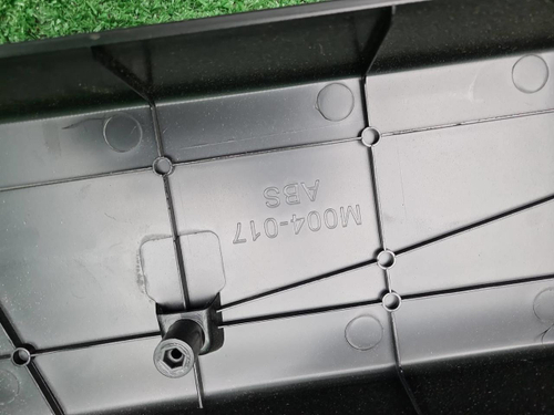 Накладка переднего бампера Mercedes Actros (11-нв)