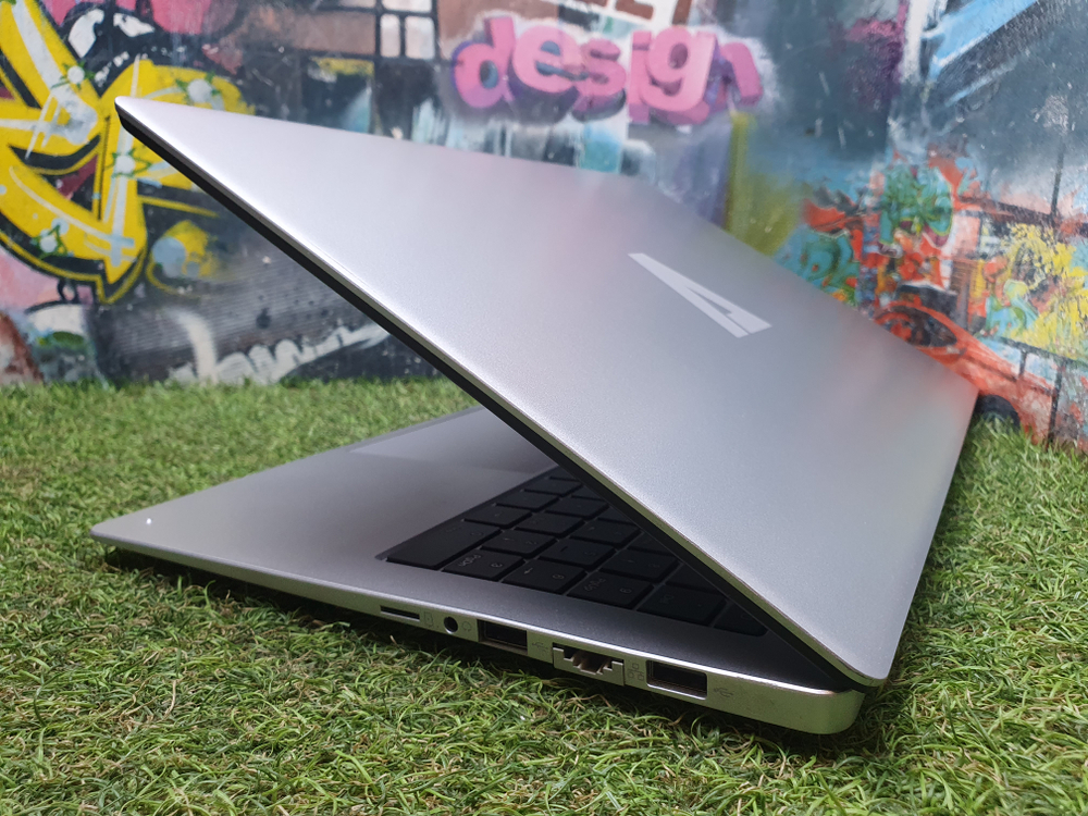Ноутбук Azerty Celeron/8Gb/FHD/AZ-1401