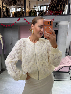 Кружевной бомбер Boho молочный