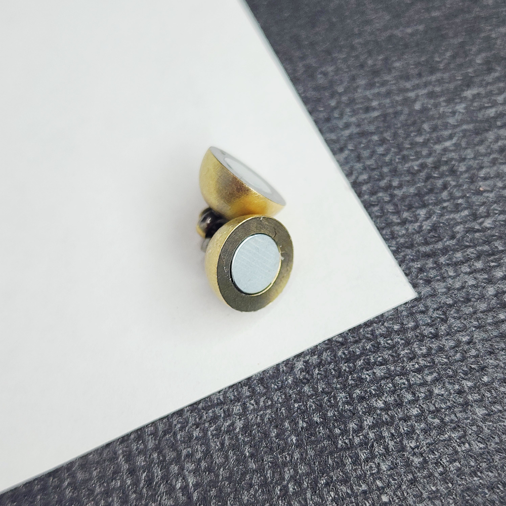 Замок магнитный, круглый, латунь, 16х10мм, люкс фурнитура, штучно