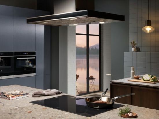Индукционная варочная панель Electrolux EIS8648 SensePro