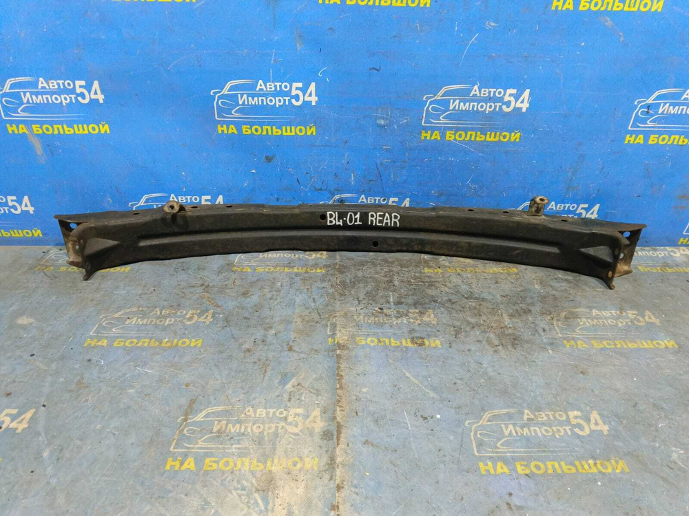 Усилитель заднего бампера Kia SORENTO 2002-2009