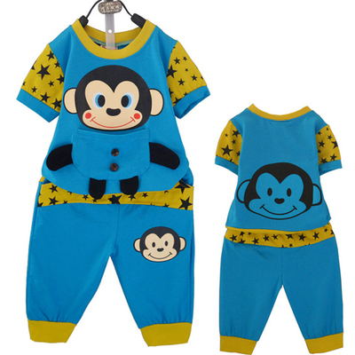 Комплект для новорожденных: футболка с принтом и нашивкой и брюки