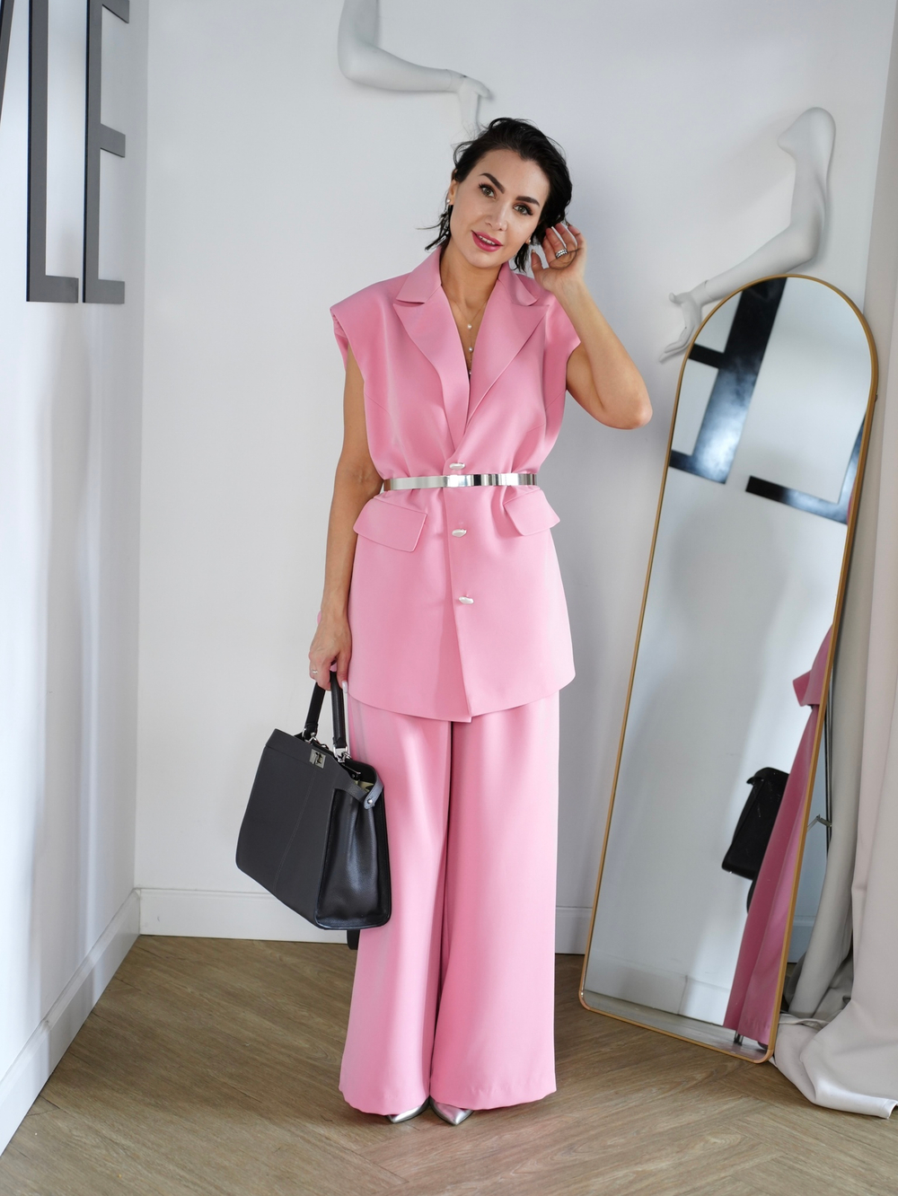 Брюки палаццо в нежно-розовом