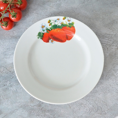 Тарелка 200мм мелкая форма Идиллия Клубника