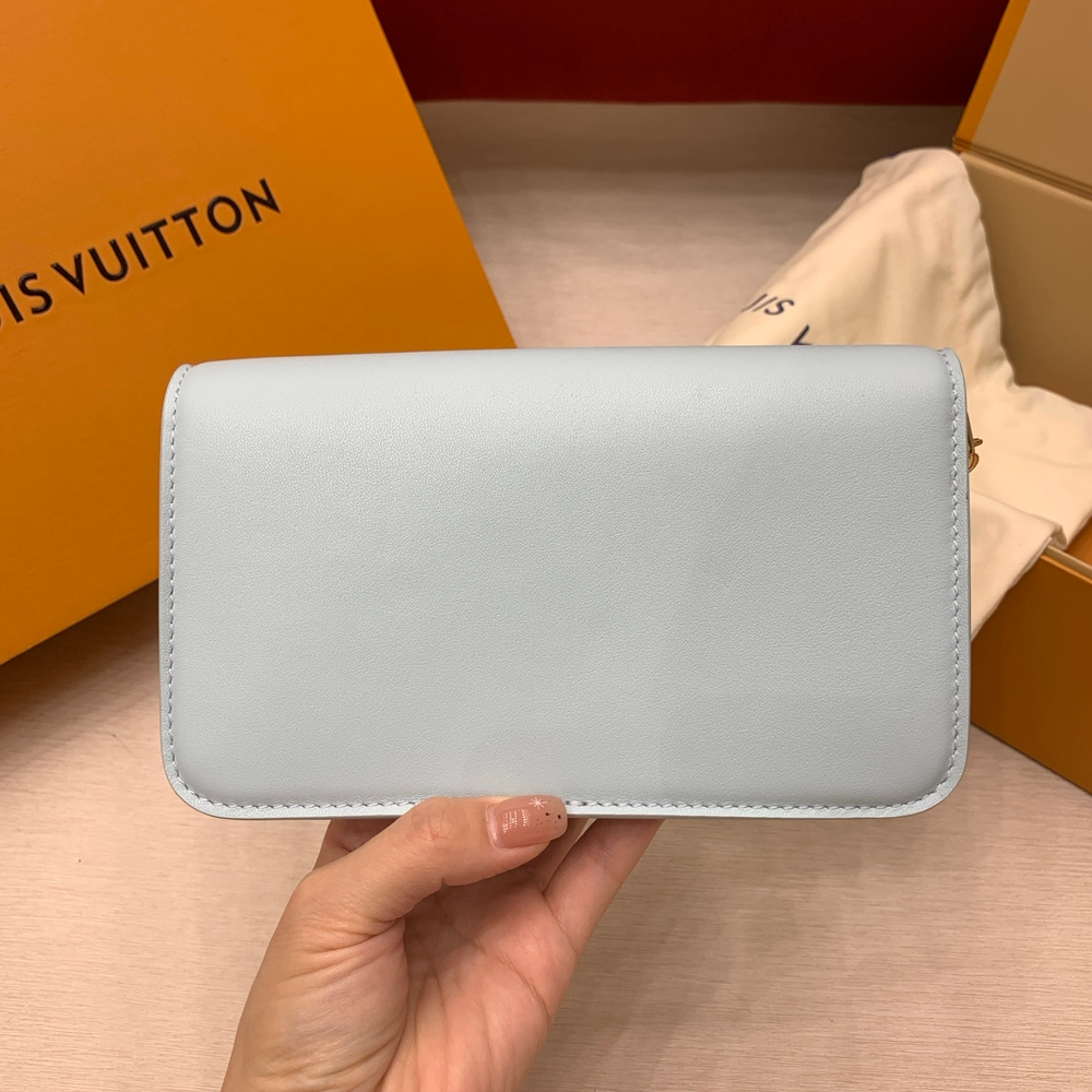 Louis Vuitton Wallet On Chain LV Bloom
