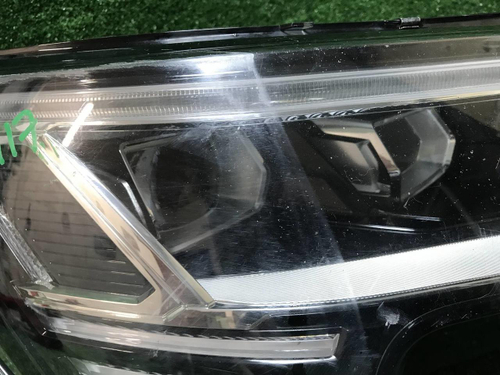 Фара правая Audi E-tron (2018-2023) LED