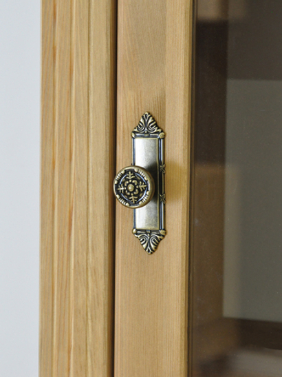 Шкаф-витрина Сюзанна из сосны, бейц