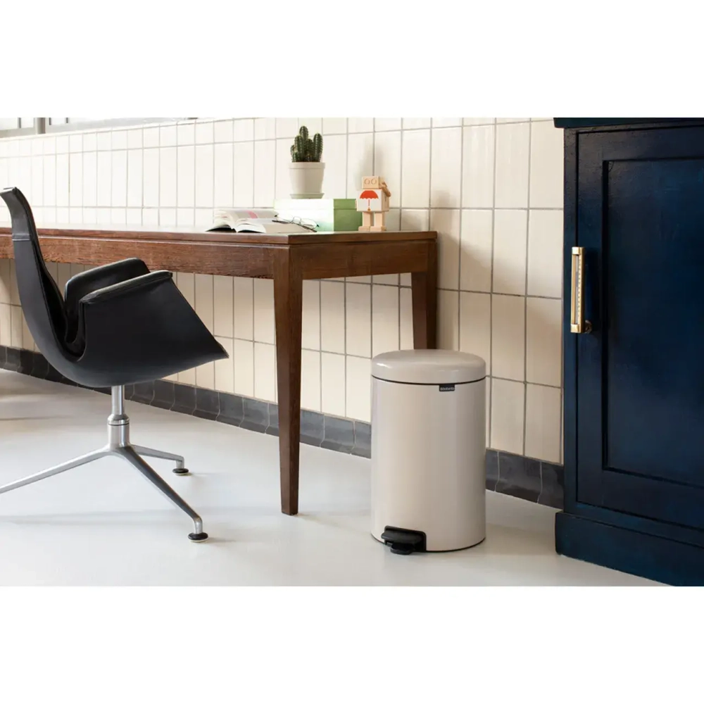 Brabantia NewIcon Контейнер для мусора Soft Beige, 20л