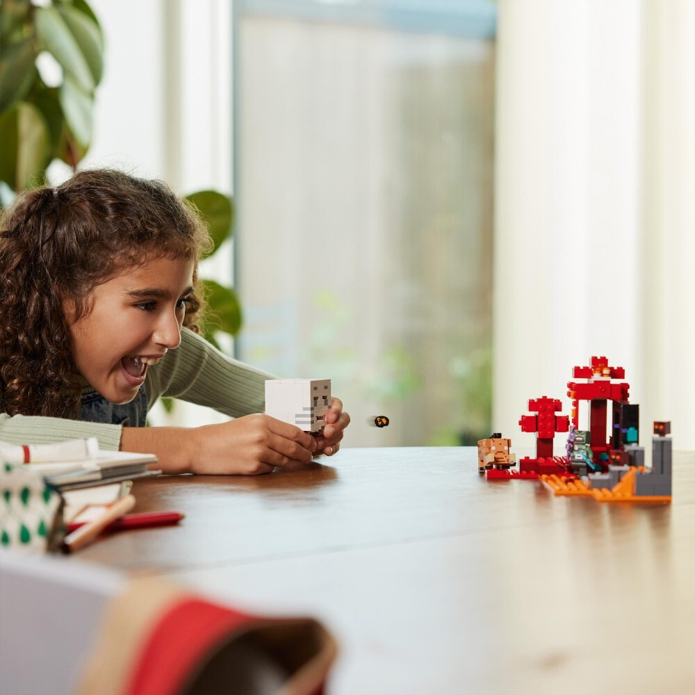 LEGO Minecraft — Засада в портале Пустоты 21255 / артикул   21255  / GTIN 5702017583310