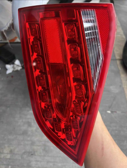 Задний внутренний фонарь Audi A4 B8 2008-2012 (LED, оригинал,)