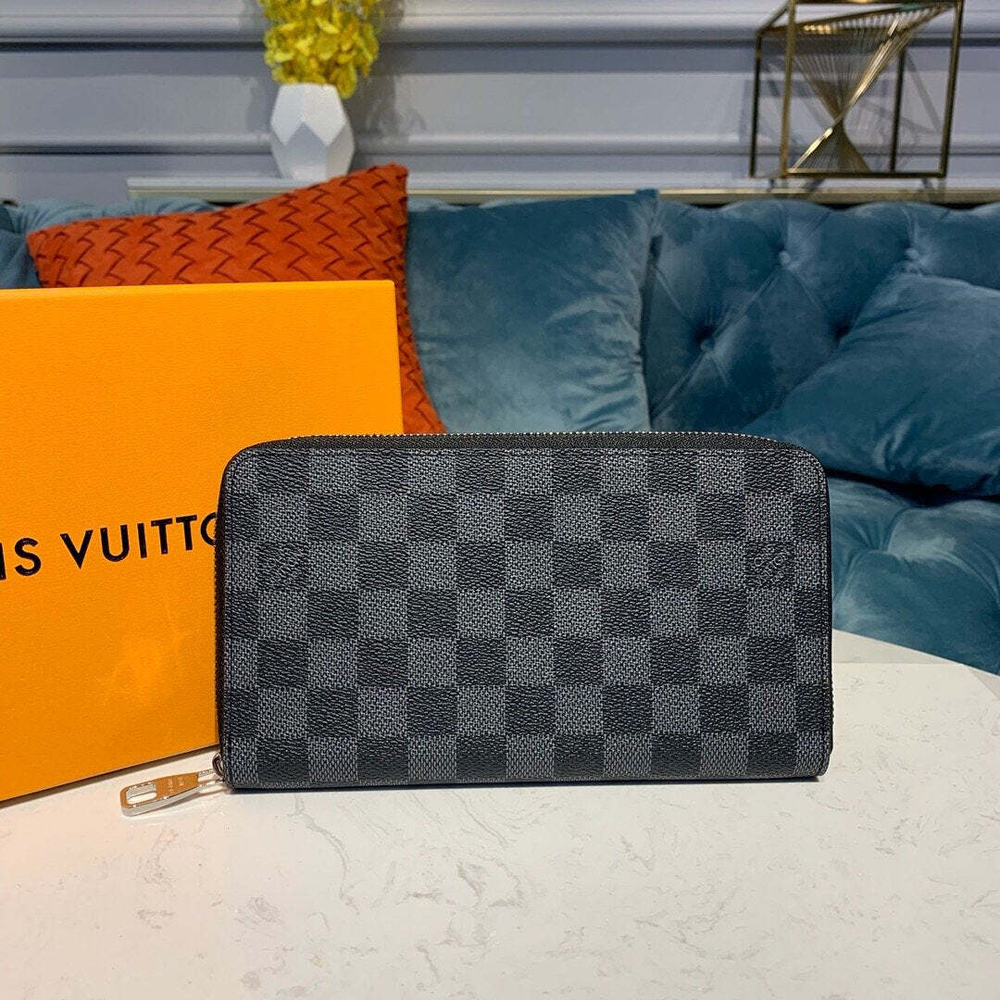 Louis Vuitton Zippy Organizer