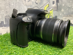 Canon 550D kit 18-55mm 3.5-5.6 IS 40.000 кадров