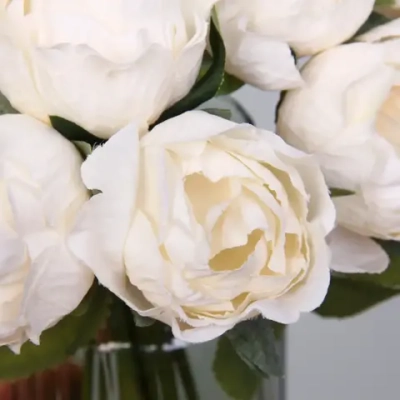 Цветы искусственные «Нежная роза» букет 9шт 27 голов 23см белые