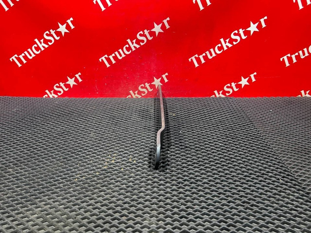 Стойка переднего стабилизатора