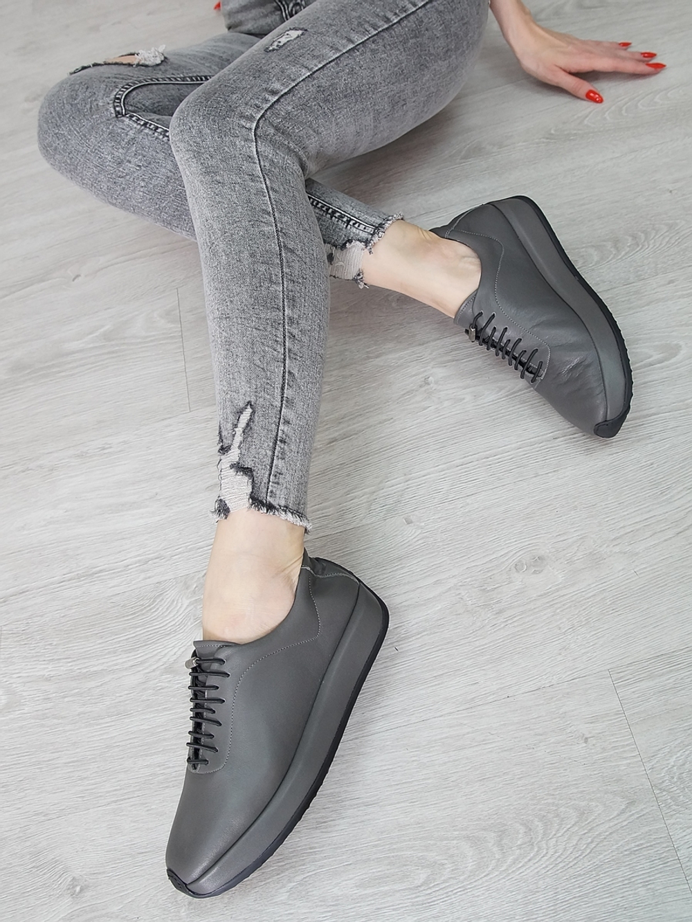 Кроссовки женские демисезонные