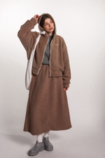 Худи на молнии укороченная из плюшевой ткани, какао