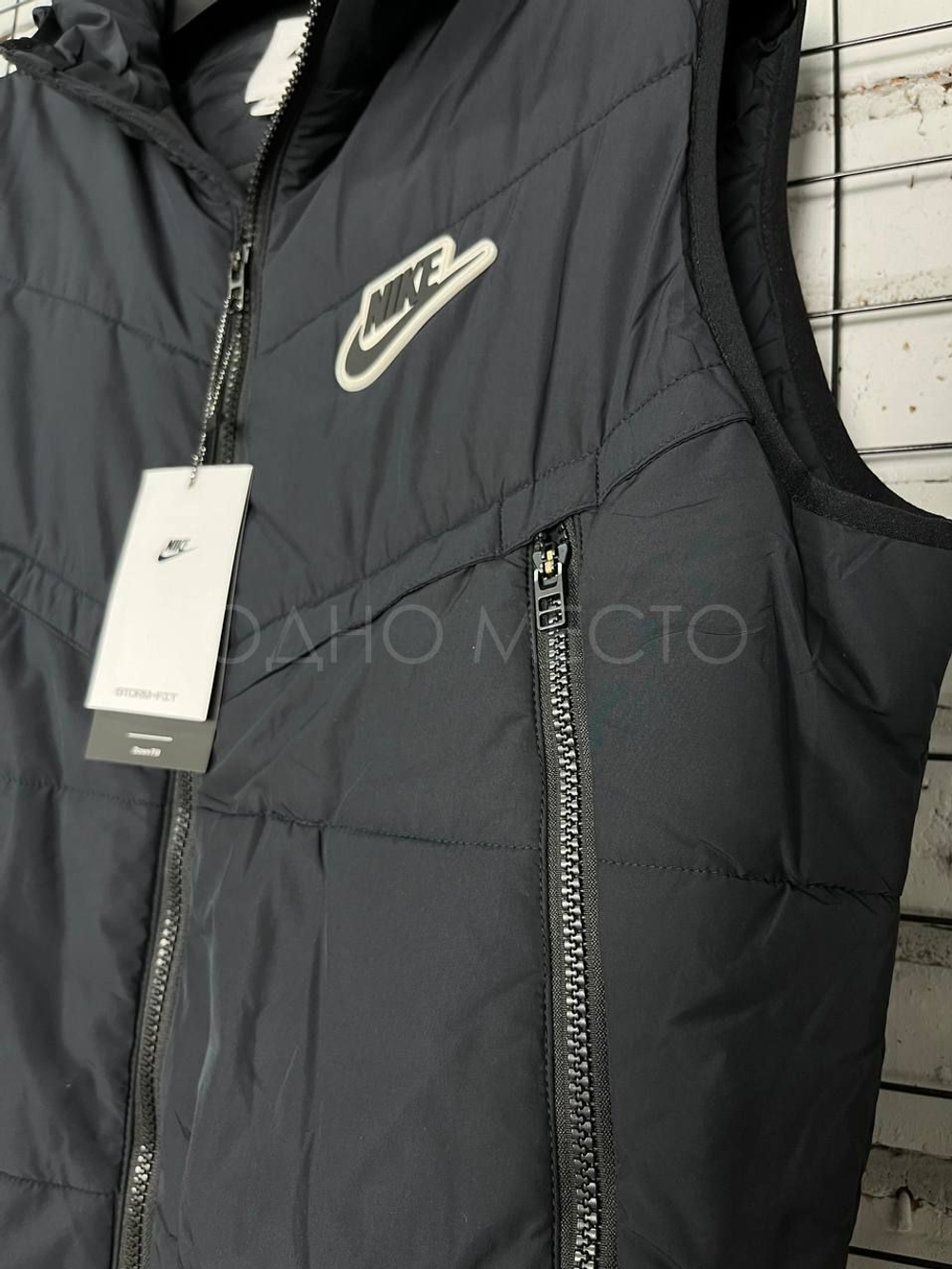 Жилет Nike