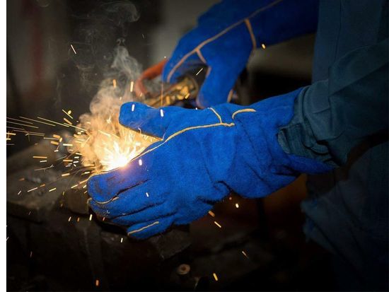 Что такое краги и какую роль они играют в составе защитной экипировки специалиста