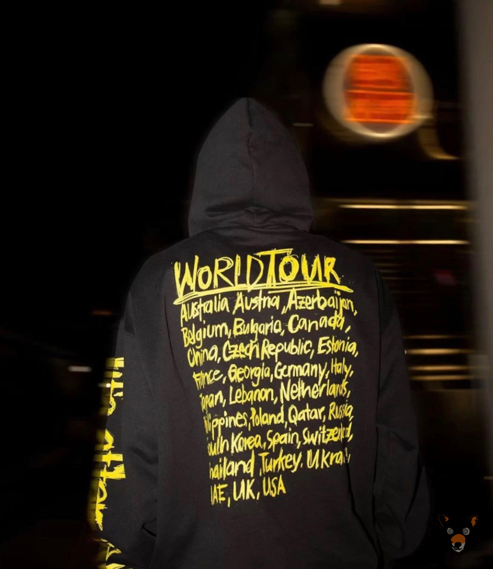 Худи Vetements "World Tour"