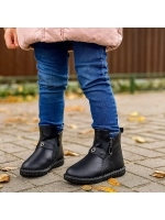 Ботинки мягкие для девочки на весну