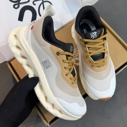 Кроссовки Loewe