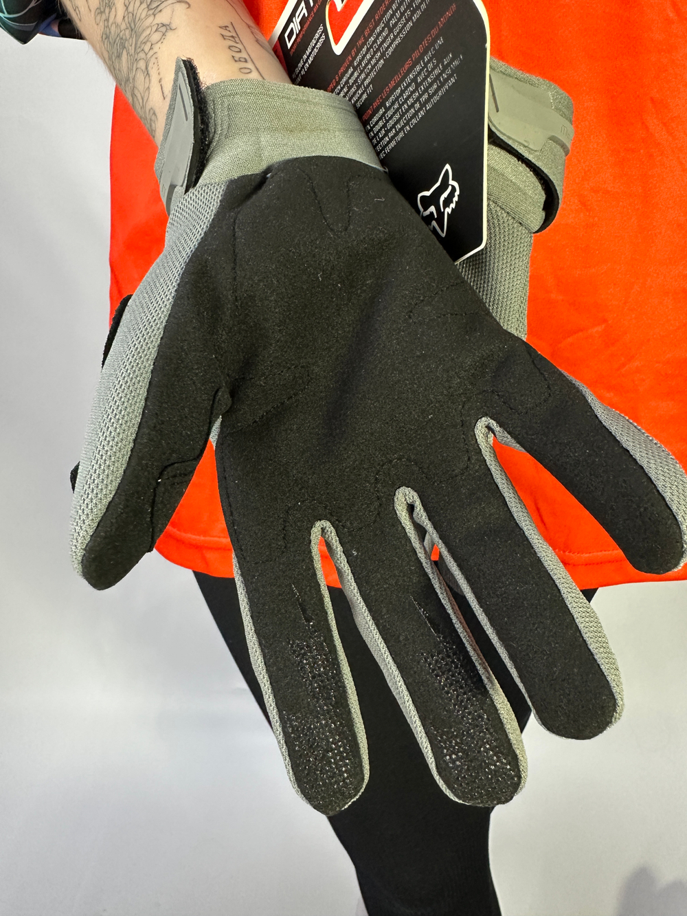 Перчатки FOX