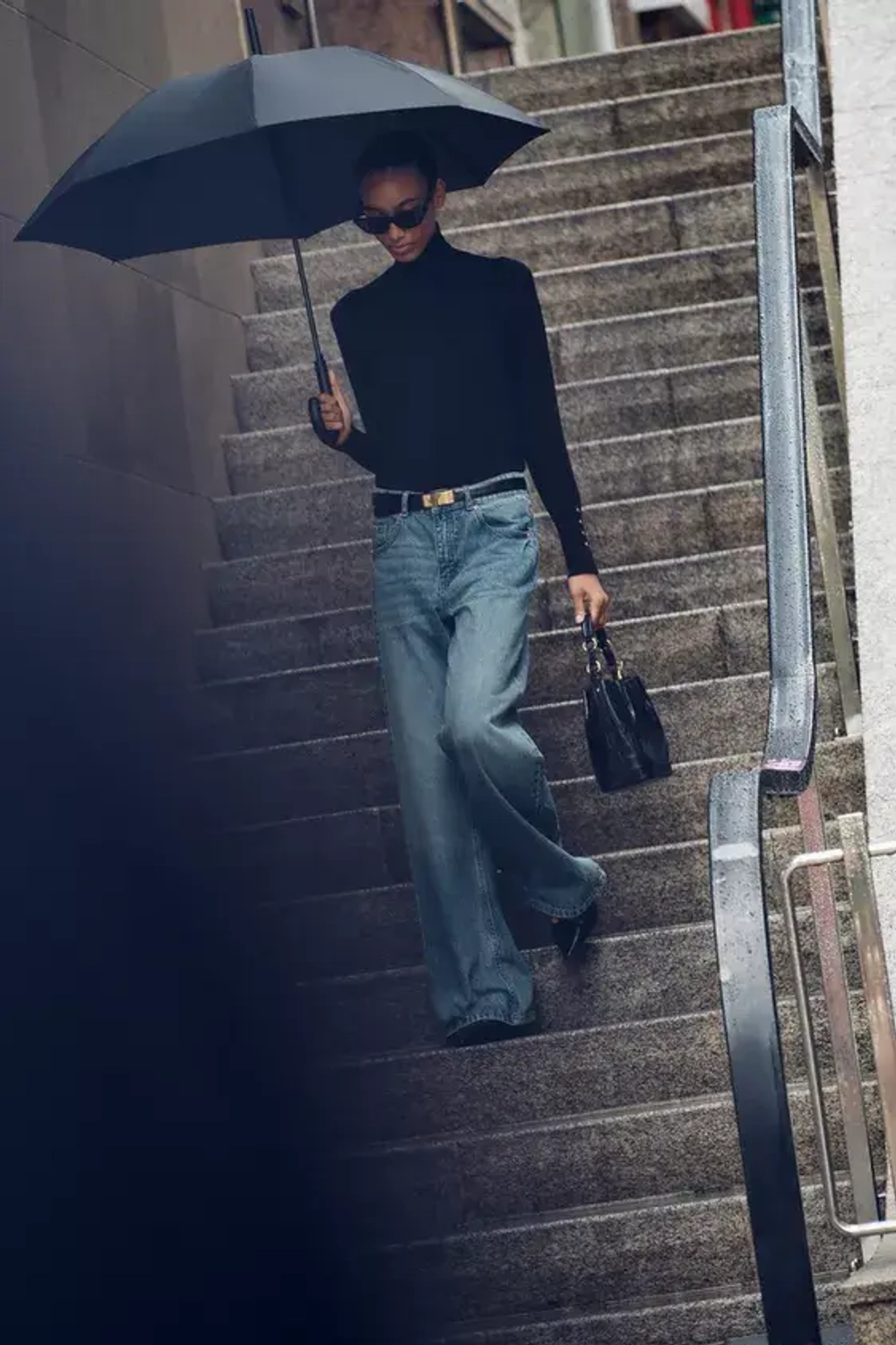 ZARA БАЗОВЫЙ ОДНОТОННЫЙ ДЖЕМПЕР, ЧЕРНЫЙ