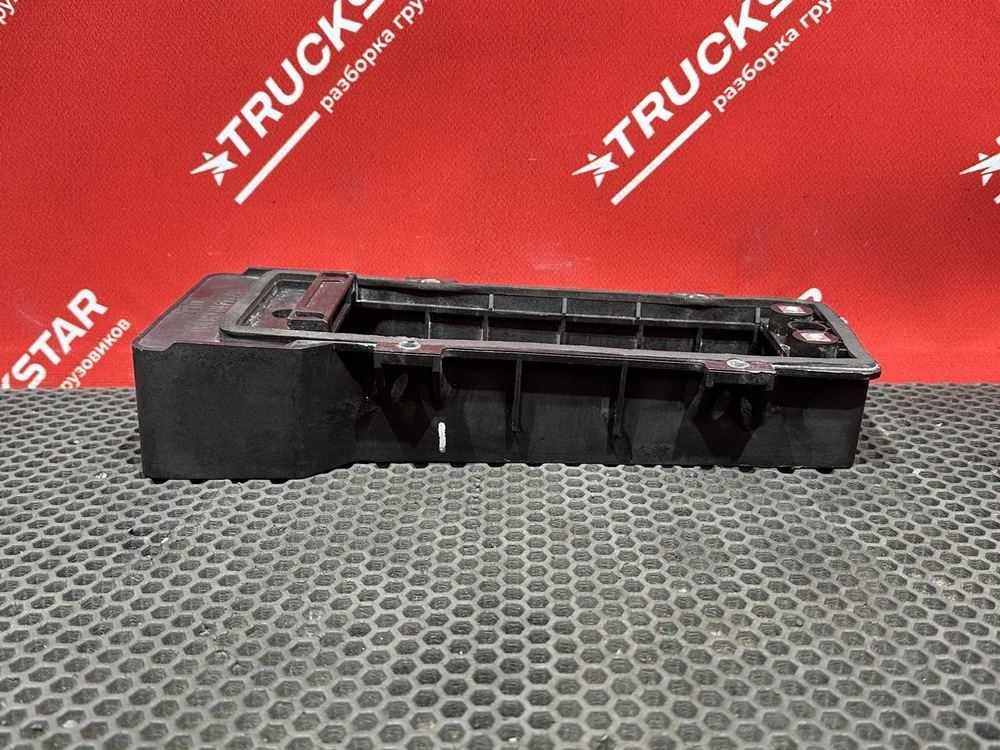 Накладка коробки электроразъёмов