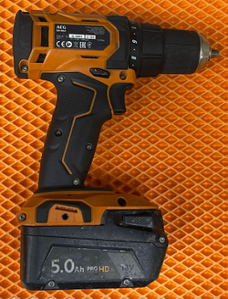 Дрель-шуруповерт AEG BS18G4-202C