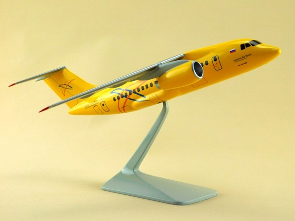 Модель самолета Ан-148-100В (М1:100, Саратовские Авиалинии)
