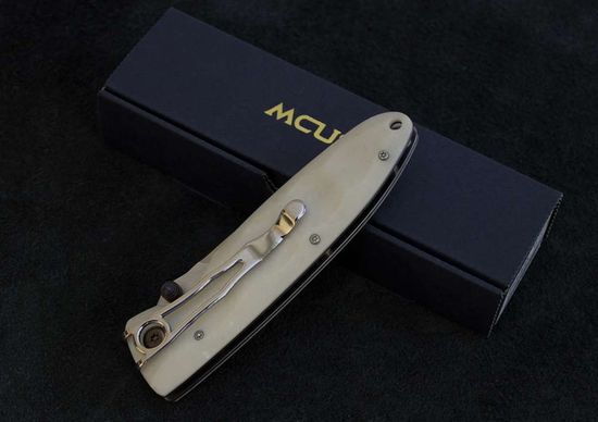 Складной нож Mcusta Classic Wave VG-10, White Corian Handle MC-0019V c клинком из стали VG-10, рукоять Corian