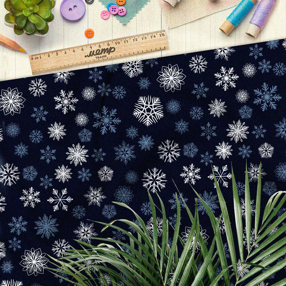Ткань габардин белые и голубые снежинки на тёмно-синем фоне