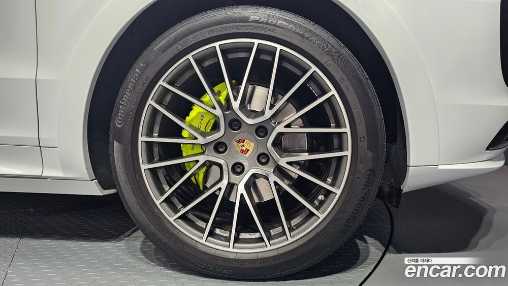 Porsche Cayenne (PO536) 3.0 E-Hybrid Coupe (08.2020)
